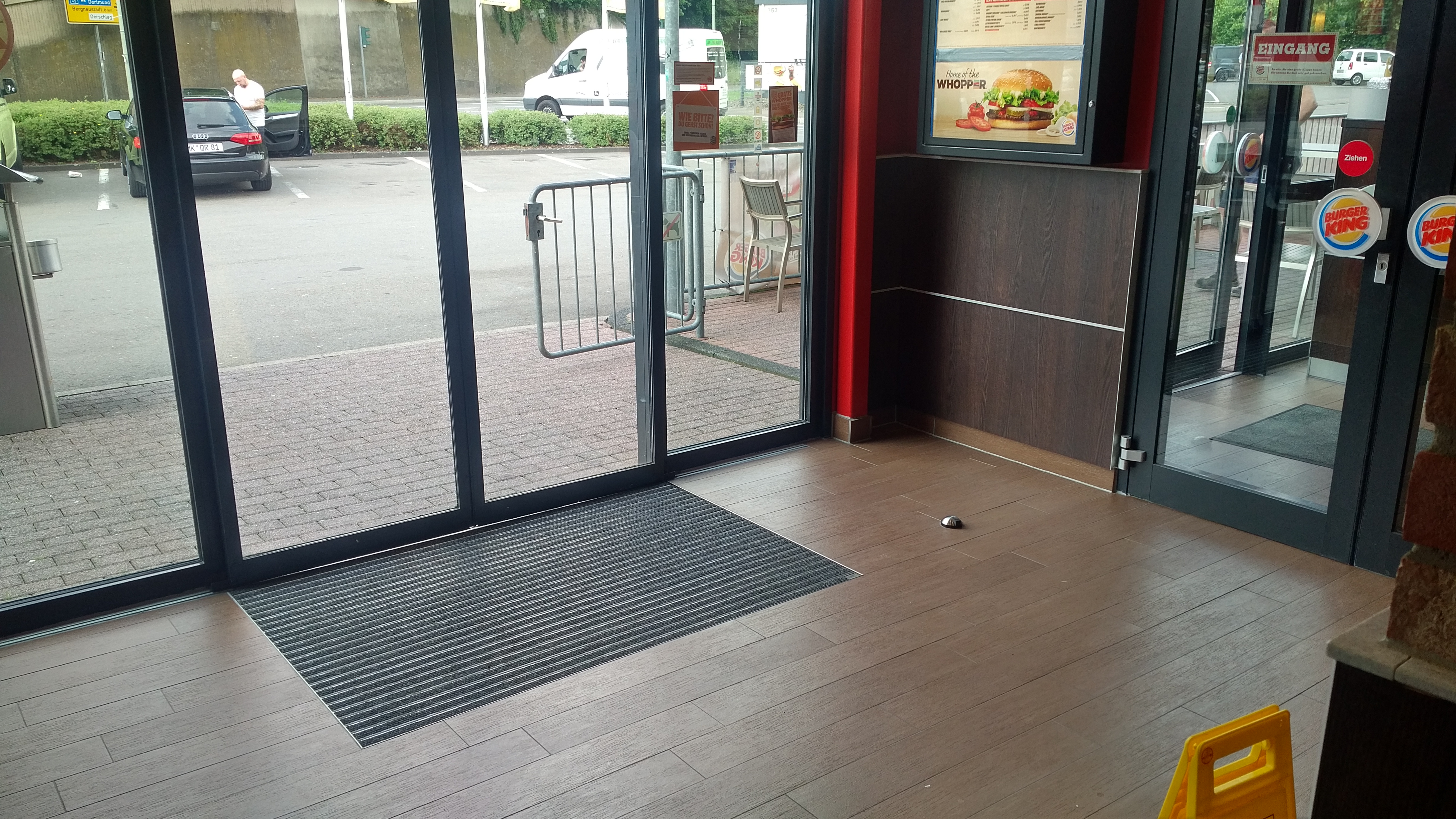 Aluprofilmatte mit Ripseinlage im Burger King